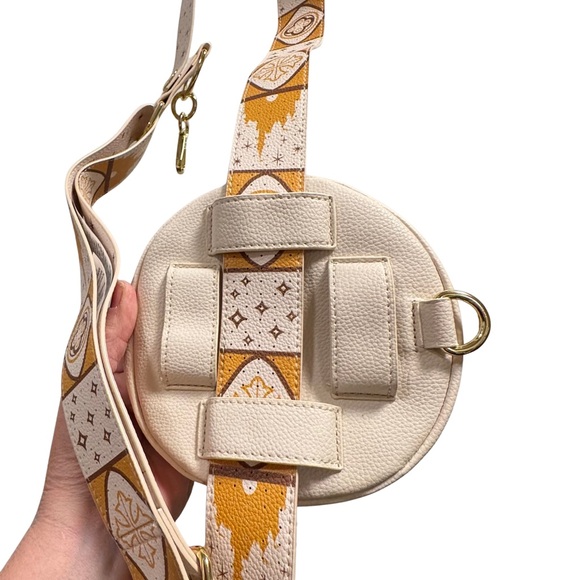 Disney Loungefly Crossbody Pin Bag with Gold Castle “Where Dreams Come True” - Picture 10 of 13